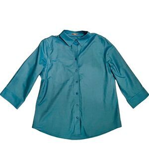 NWT Chico’s Blue Hyper Cyan Button-Down Shirt Blouse size 8 vanity size 1